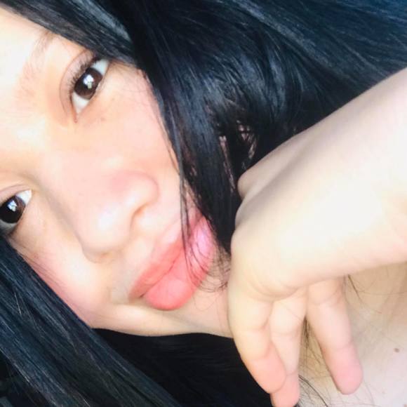 Meet your Posher, Daniela - Picture 1 of 1